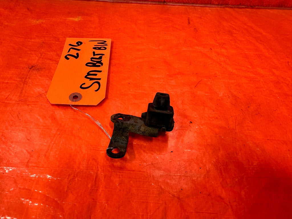 1992 92 LEXUS SC300   SMALL MOUNTING BRACKET   OEM FACTORY #2765