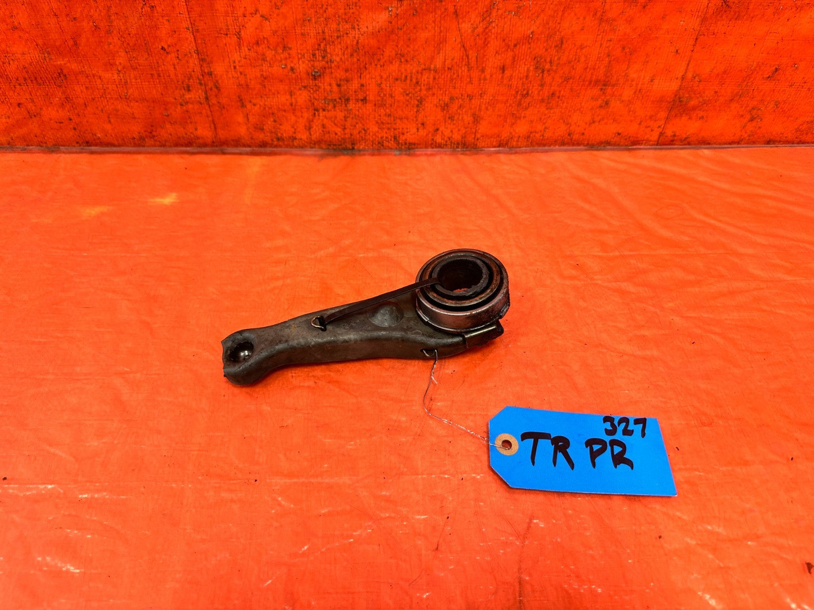 92 95 HONDA CIVIC   D SERIES   D15 D16   CLUTCH FORK & THROW OUT BEARING OEM 3270