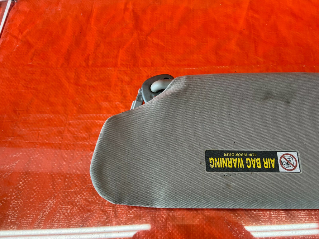 07 08 ACURA TL   SUN VISOR   PASSENGER RIGHT SIDE   GRAY COLOR   OEM FACTORY 1066