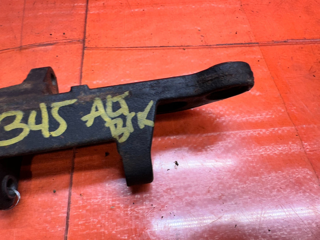 14-15 INFINITI Q50 3.7L AWD VQ37VHR ALTERNATOR GENERATOR MOUNT MOUNTING BRACKET5