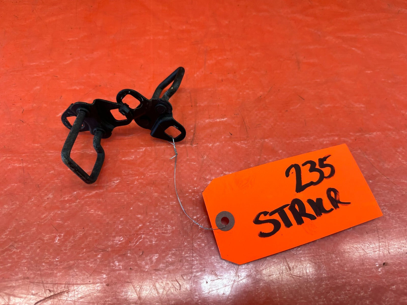 92 95 HONDA CIVIC HATCHBACK HATCH REAR TAIL GATE STRIKERS STRIEKR SET OEM #2353