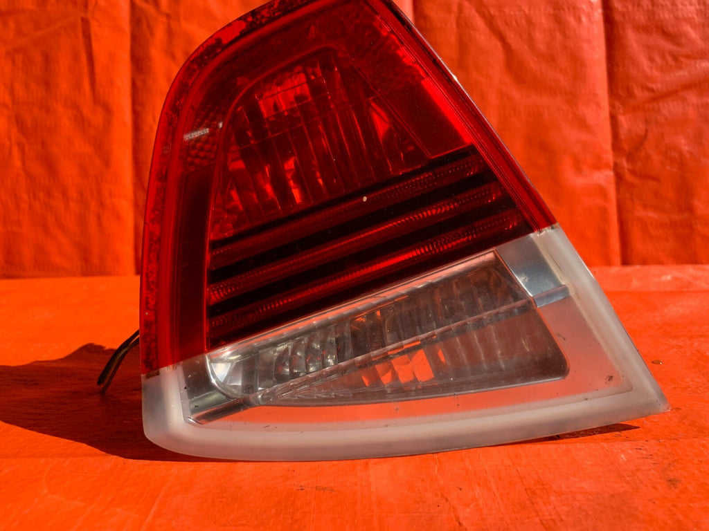 OEM 2007 BMW 335Xi 335i AWD SEDAN DRIVER LEFT INNER TRUNK TAIL LIGHT LAMP 4