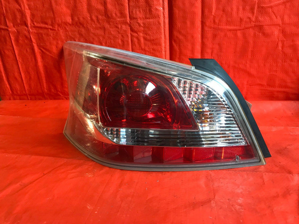 TYC BRAND 2013 13 NISSAN ALTIMA DRIVER LEFT TAIL LIGHT LAMP L LH0