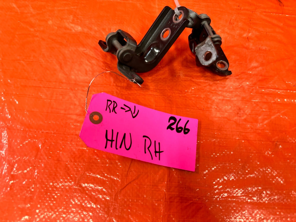 15 21 SUBARU WRX & STI   PASSENGER RIGHT REAR DOOR HINGE SET UPPER LOWER OEM 2664
