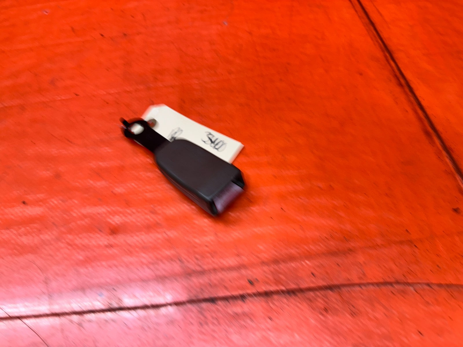 94-01 ACURA INTEGRA FRONT RIGHT PASSENGER SEAT BELT BUCKLE CLIP OEM #3409