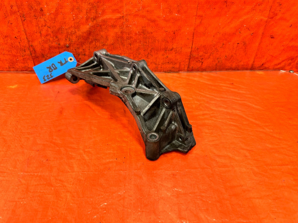 97 01 HONDA PRELUDE   H22 5 SPEED ALUMINUM MANUAL LOWER TRANSMISISON BRACKET 3236