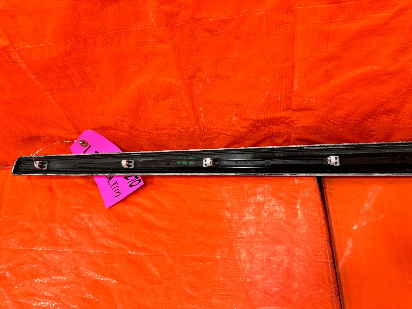 06 11 HONDA CIVIC SI 4D SEDAN   DOOR MOLDING IMPACT STRIP LEFT FRONT OEM #27013