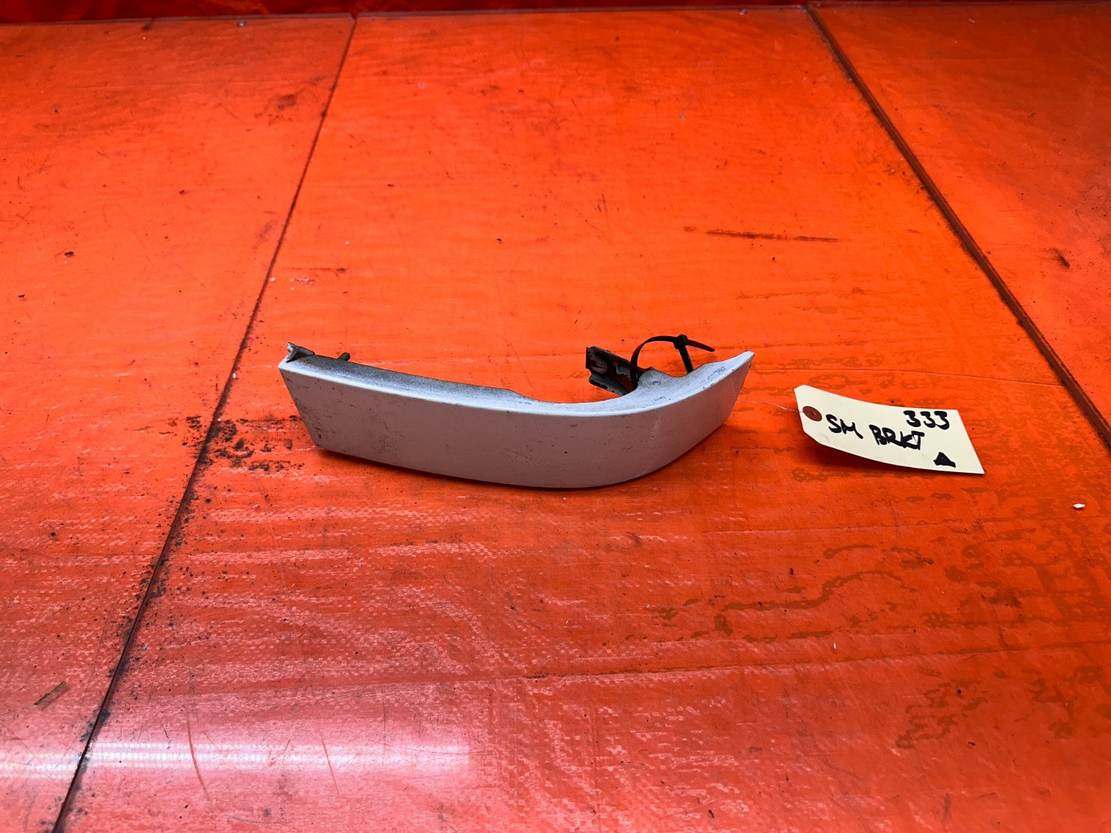 92 95 HONDA CIVIC 2D COUPE   DRIVER LEFT TAIL LIGHT LAMP TRIM BEZEL   OEM #3330