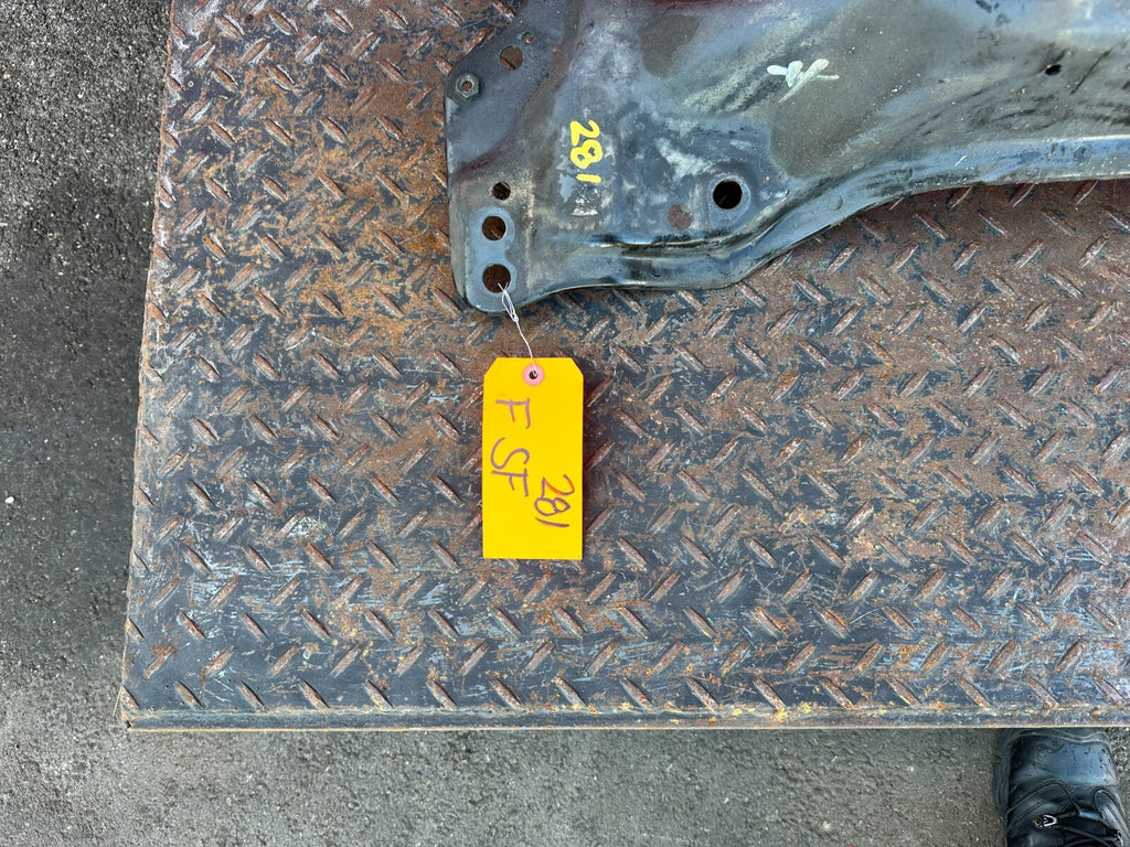 94 01 ACURA INTEGRA   FRONT SUBFRAME CROSSMEMBER SUB FRAME ENGINE CRADLE OEM 2817