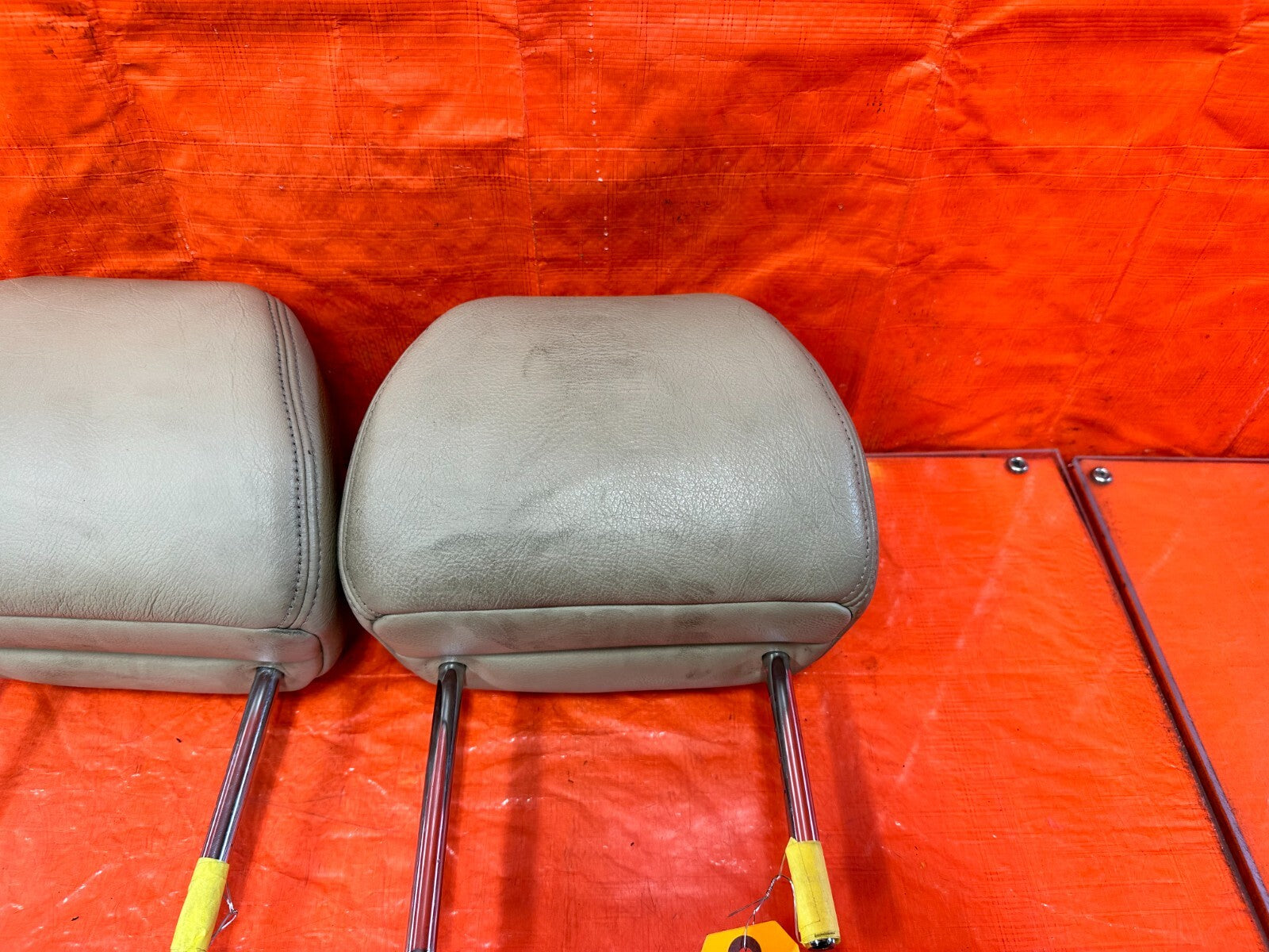 04 08 ACURA TSX   FRONT SEAT HEAD REST SET LEFT AND RIGHT TAN OEM FACTORY #2914