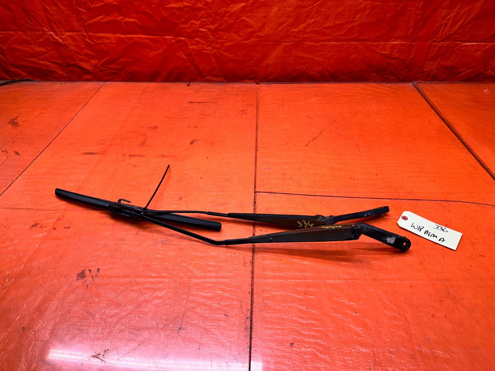 97 01 HONDA PRELUDE 2.2L DRIVER PASSENGER FRONT WINDSHIELD WIPER ARMS SET #3364