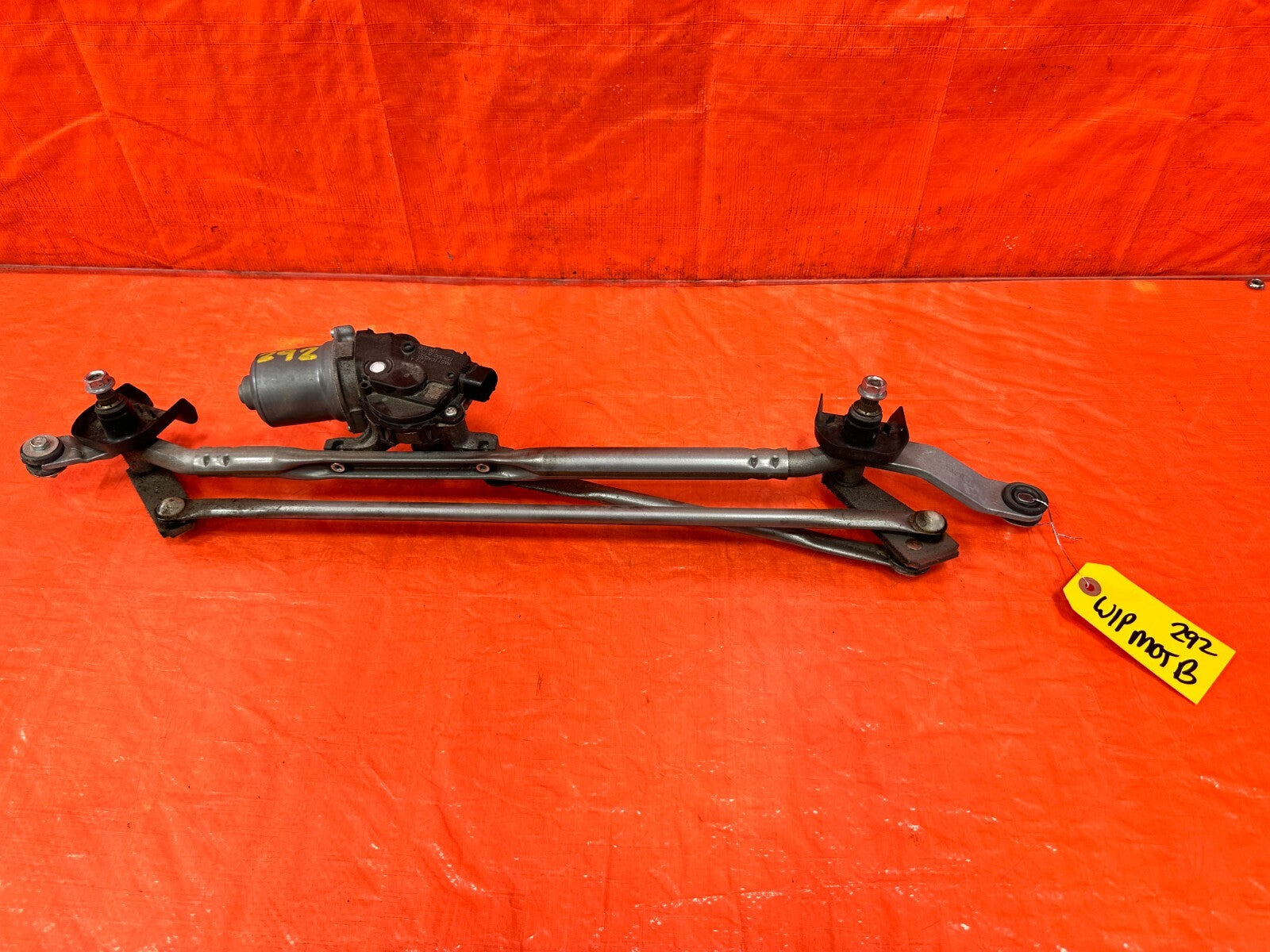 13 20 SUBARU BRZ   WINDSHIELD WIPER MOTOR W/ LINKAGE   OEM FACTORY #2920