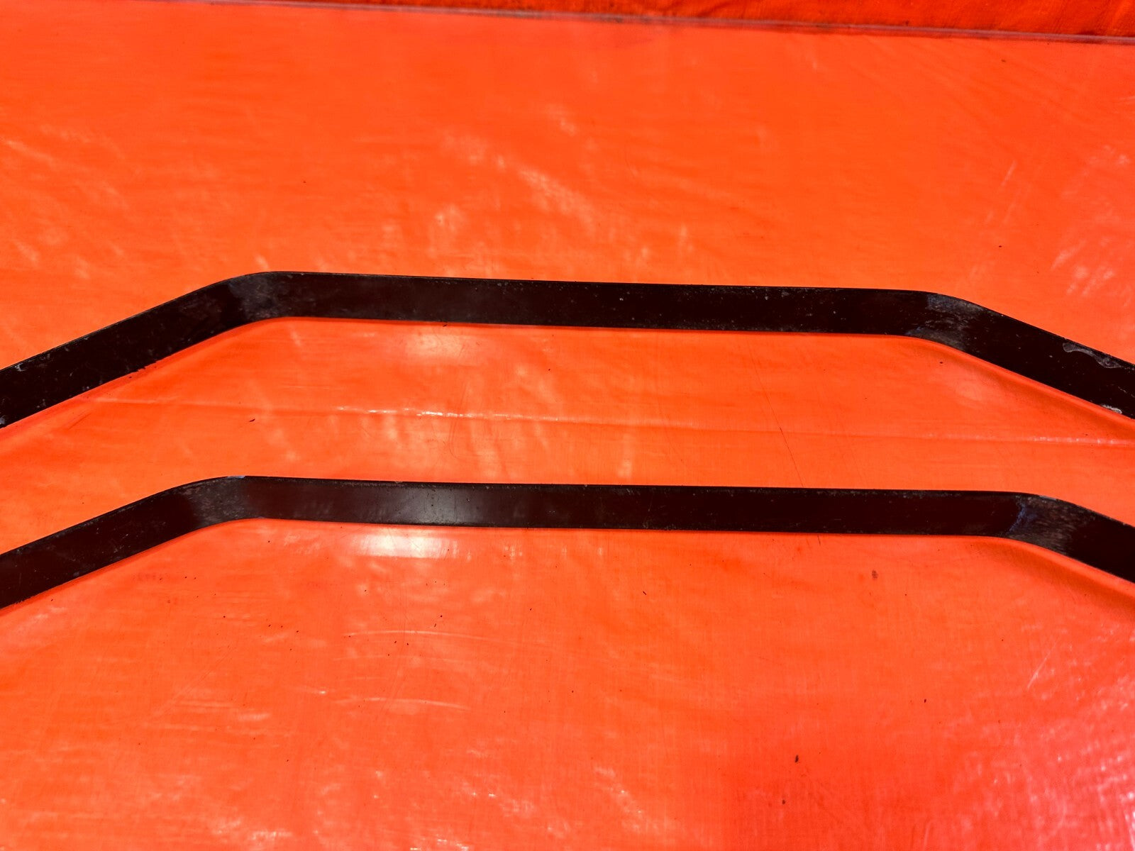 04 08 ACURA TSX   GASOLINE GAS FUEL TANK STRAP SET STRAPS SUPPORTS   OEM #2758