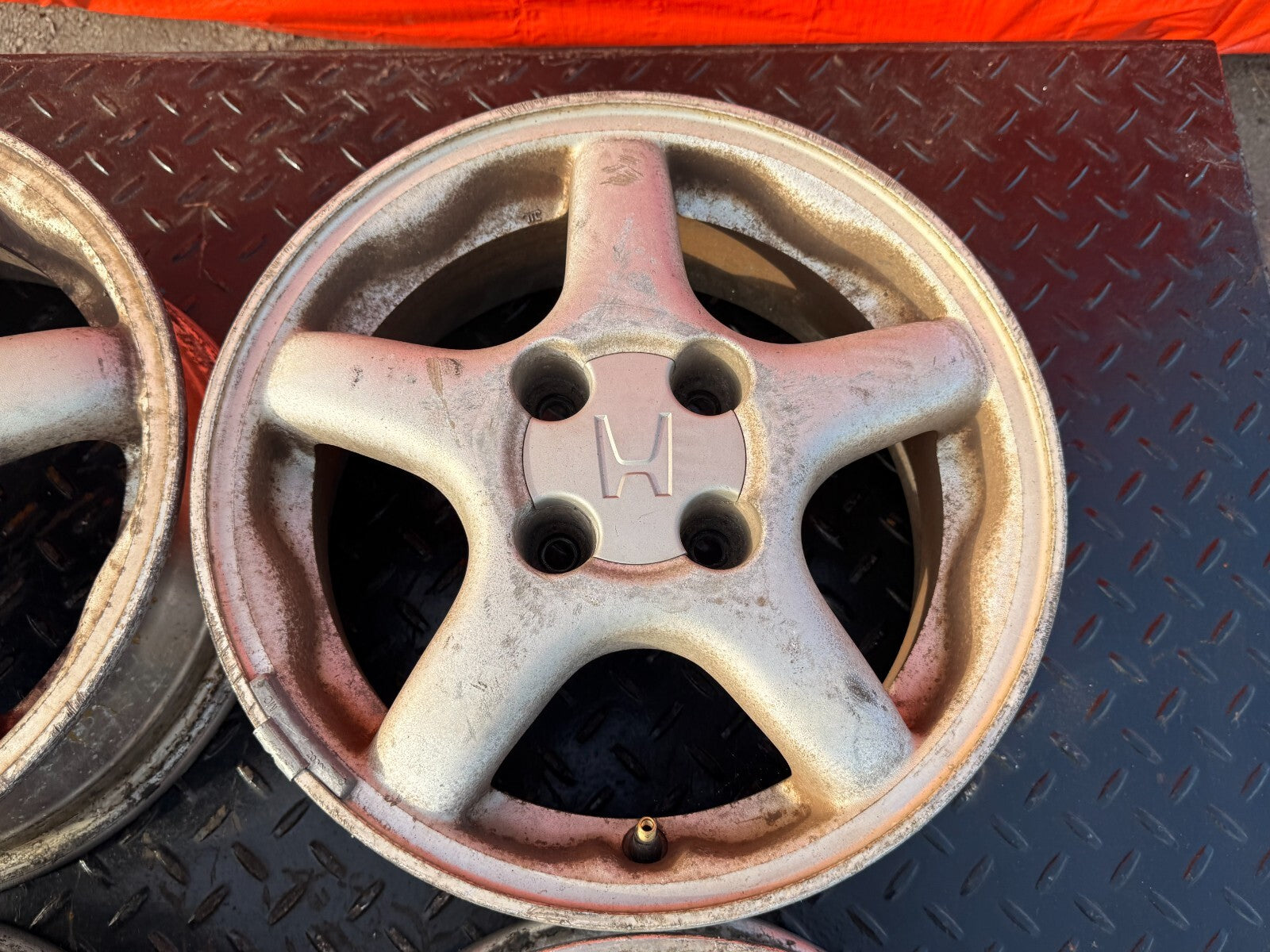 93 97 HONDA DEL SOL S SI   5 SPOKE   VTEC MODEL 14 INCH WHEELS AND TIRES   #2954