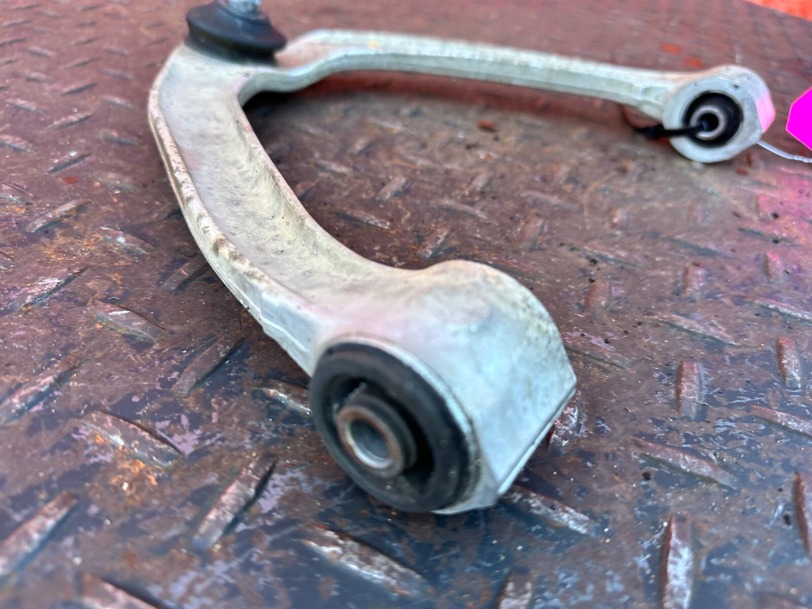 08 15 INFINITI G37 & Q60 2D   RWD ONLY   LEFT FRONT UPPER CONTROL ARM   OEM 2786