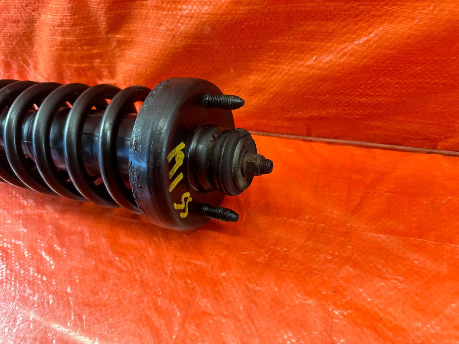 96 00 HONDA CIVIC   FRONT SHOCK & SPRING   LEFT OR RIGHT FACTORY OEM FACTORY 1914