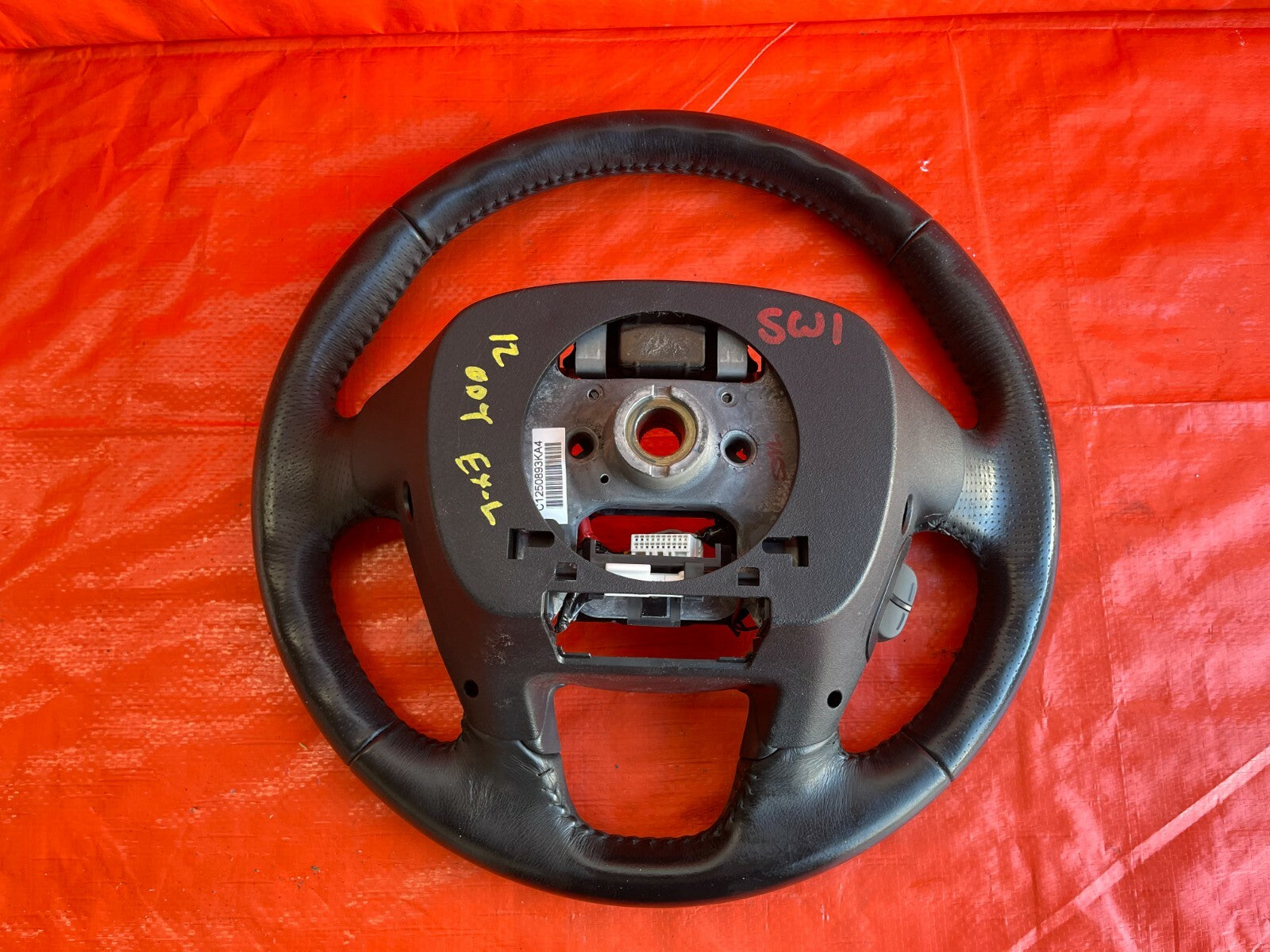 11 12 HONDA ODYSSEY   EX L / TOURING MODEL ONLY   STEERING WHEEL W/ SWITCHES OEM11