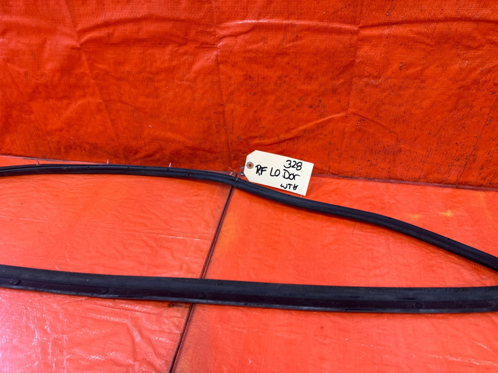 08 15 INFINITI G37 & Q60 2D COUPE RIGHT DOOR MOUNTED WEATHER STRIP OEM 3284