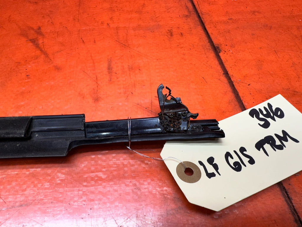 03-08 NISSAN 350Z 2D DRIVER LEFT DOOR WINDOW GLASS MOULDING TRIM OEM #3468
