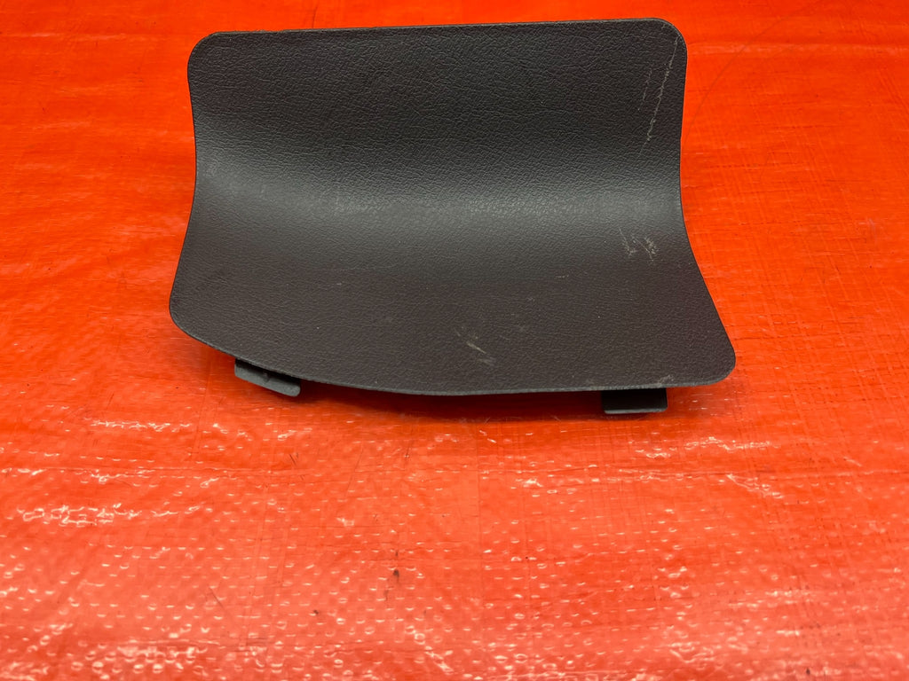 02 05 HONDA CIVIC SI EP3 HATCHBACK   TAIL LIGHT TRIM PLASTIC COVER LEFT OEM #1764