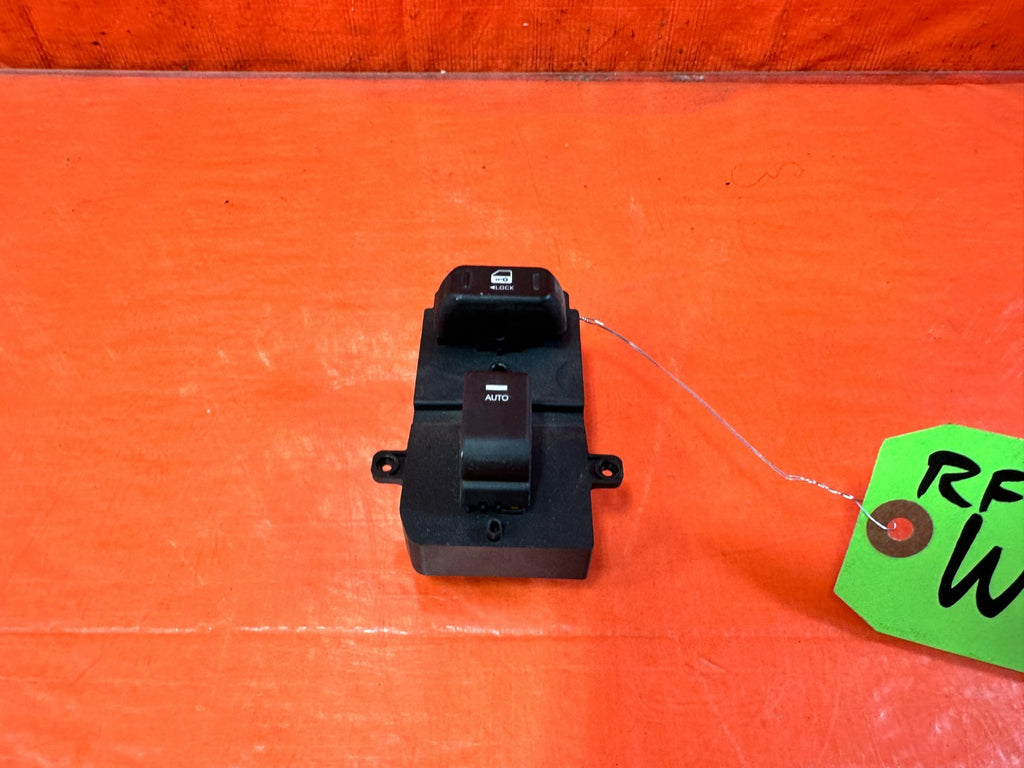 12 16 HYUNDAI GENESIS COUPE   WINDOW SWITCH   PASSENGER RIGHT SIDE   OEM #2991