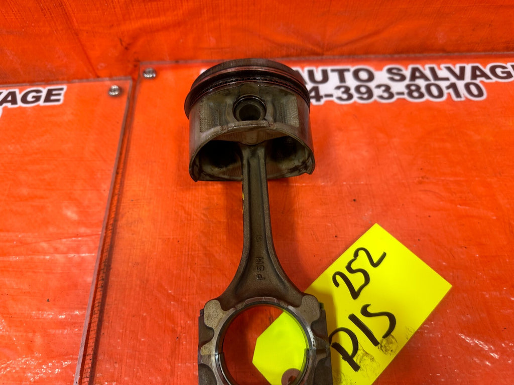97 01 HONDA PRELUDE   H22 H22A H22A4   PISTON AND CONNECTING ROD   OEM #2525