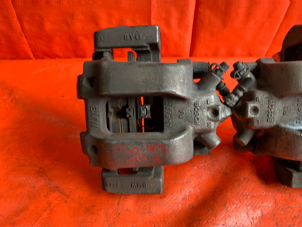 OEM 2015 BMW 320i RWD   FRONT BRAKE CALIPER SET   LEFT RIGHT CALIPERS 4