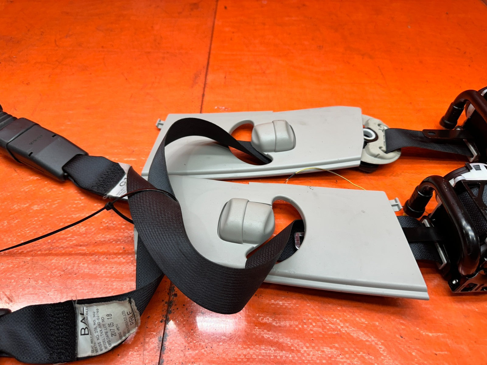 14 24 INFINITI Q50   FRONT SEAT BELTS LEFT RIGHT RETRACTORS   OEM #Q50 *_*5