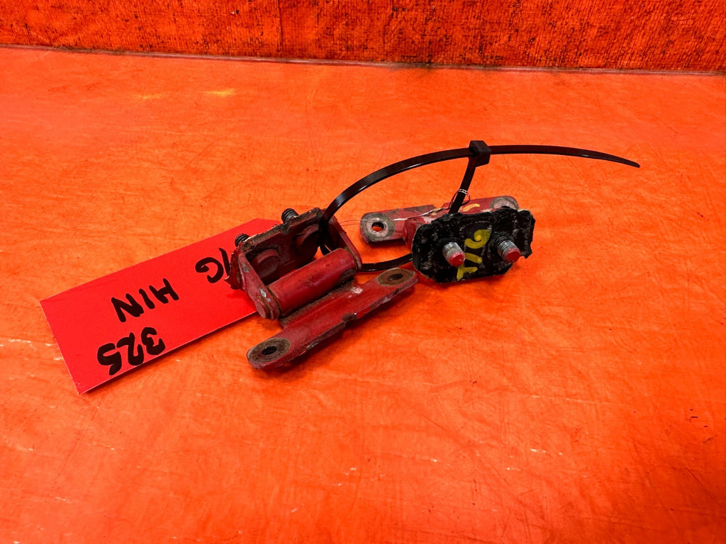90 91 HONDA CIVIC HATCH REAR HATCHBACK HATCH TAIL GATE HINGES LEFT RIGHT OEM 3252