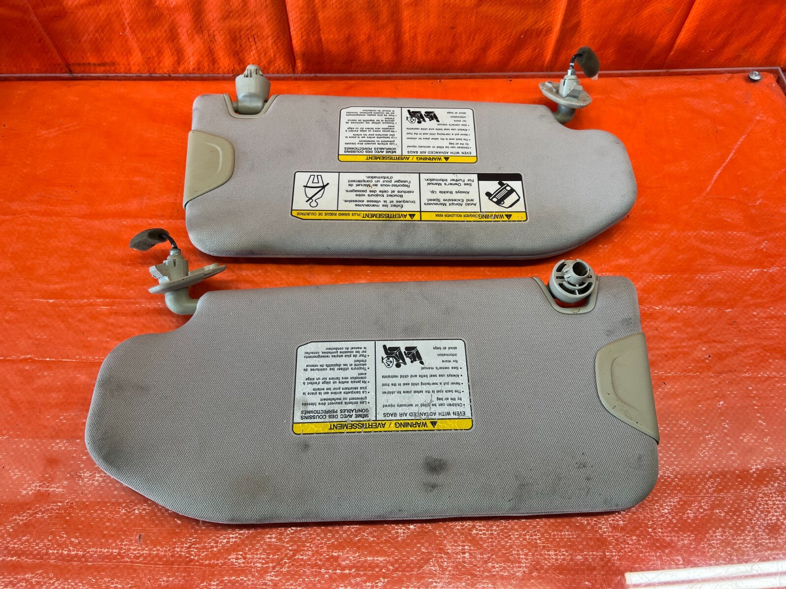 2010 10 INFINITI FX35   LEFT AND RIGHT SUN VISORS PAIR SET   OEM FACTORY #1160