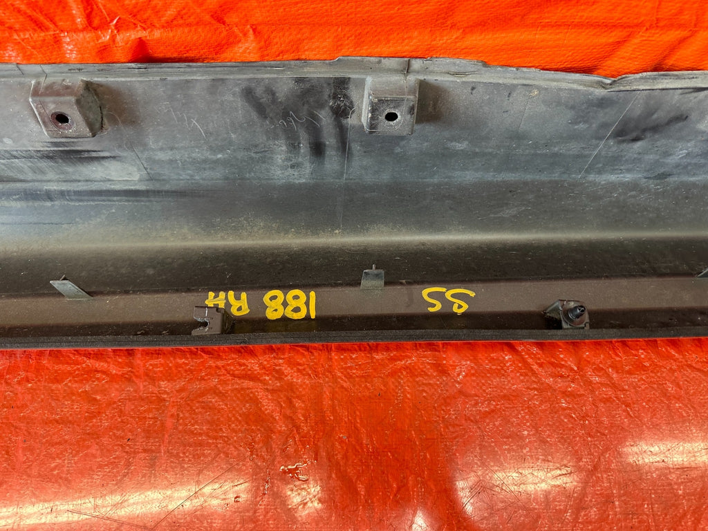 08 15 INFINITI G37 Q60 COUPE   SIDE SKIRT ROCKER MOLDING TRIM RIGHT SIDE OEM 18815