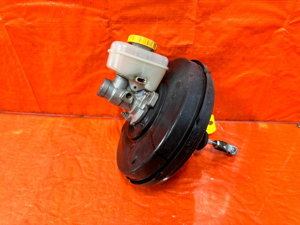 13 16 SCION FRS   17 20 86   13 20 BRZ   BRAKE BOOSTER & MASTER CYLINDER OEM 2935