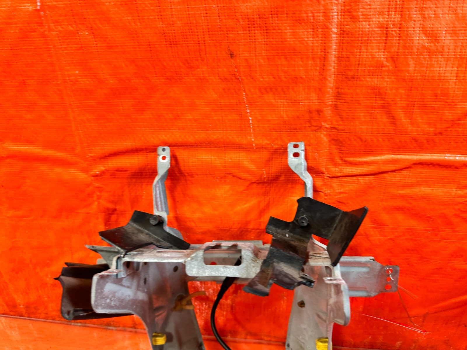 92 95 HONDA CIVIC   RADIO MOUNTING BRACKET W/ RADIO BEZEL TRIM   OEM #3274