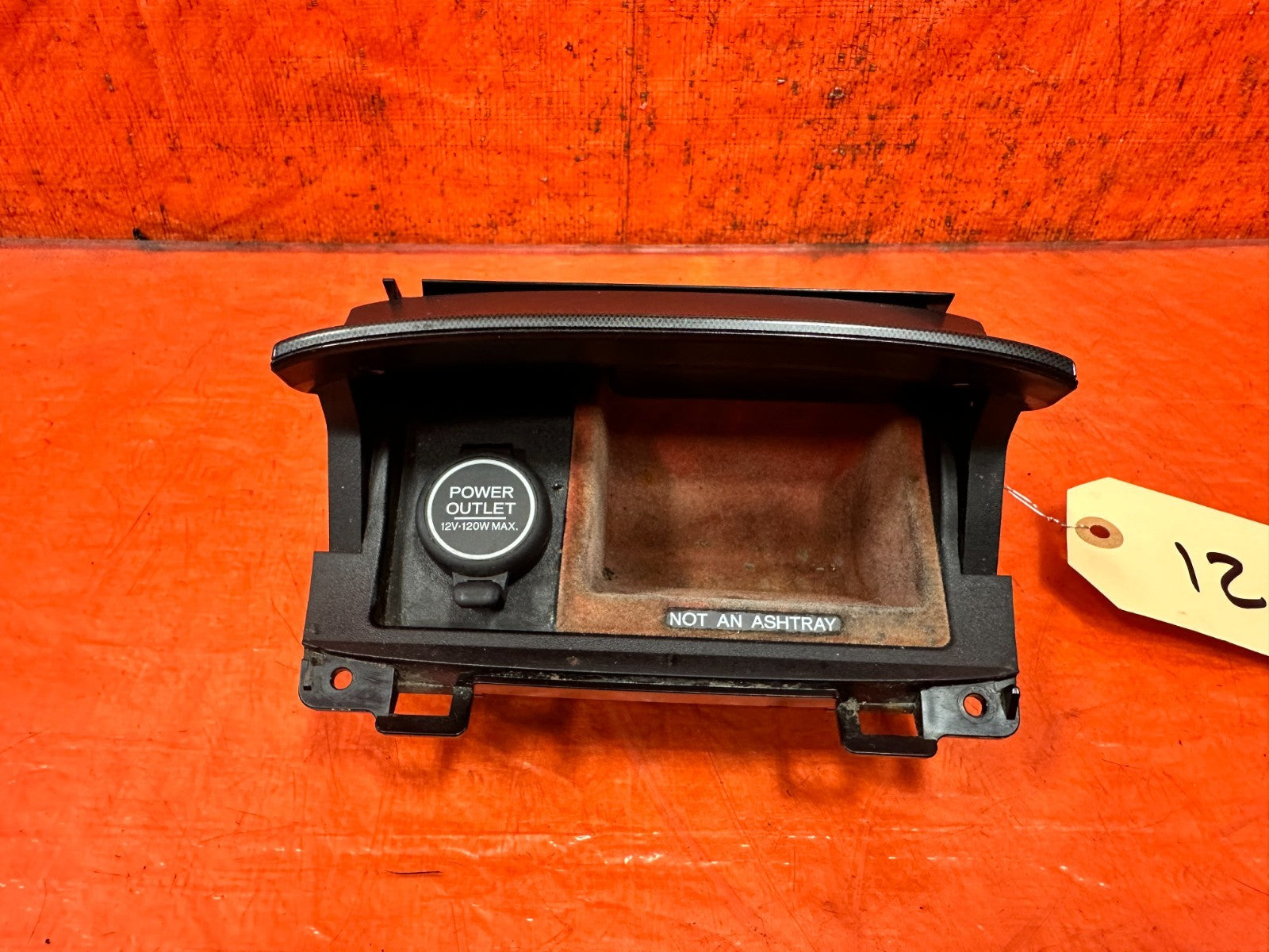 04 08 ACURA TSX CENTER CONSOLE 12V POWER OUTLET CIGARETTE LIGHTER OEM #3305