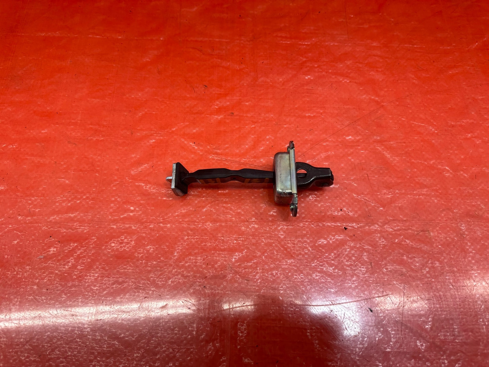 14 20 INFINITI Q50   DRIVER LEFT REAR DOOR CHECKER HINGE ARM STOPPER   OEM #1310