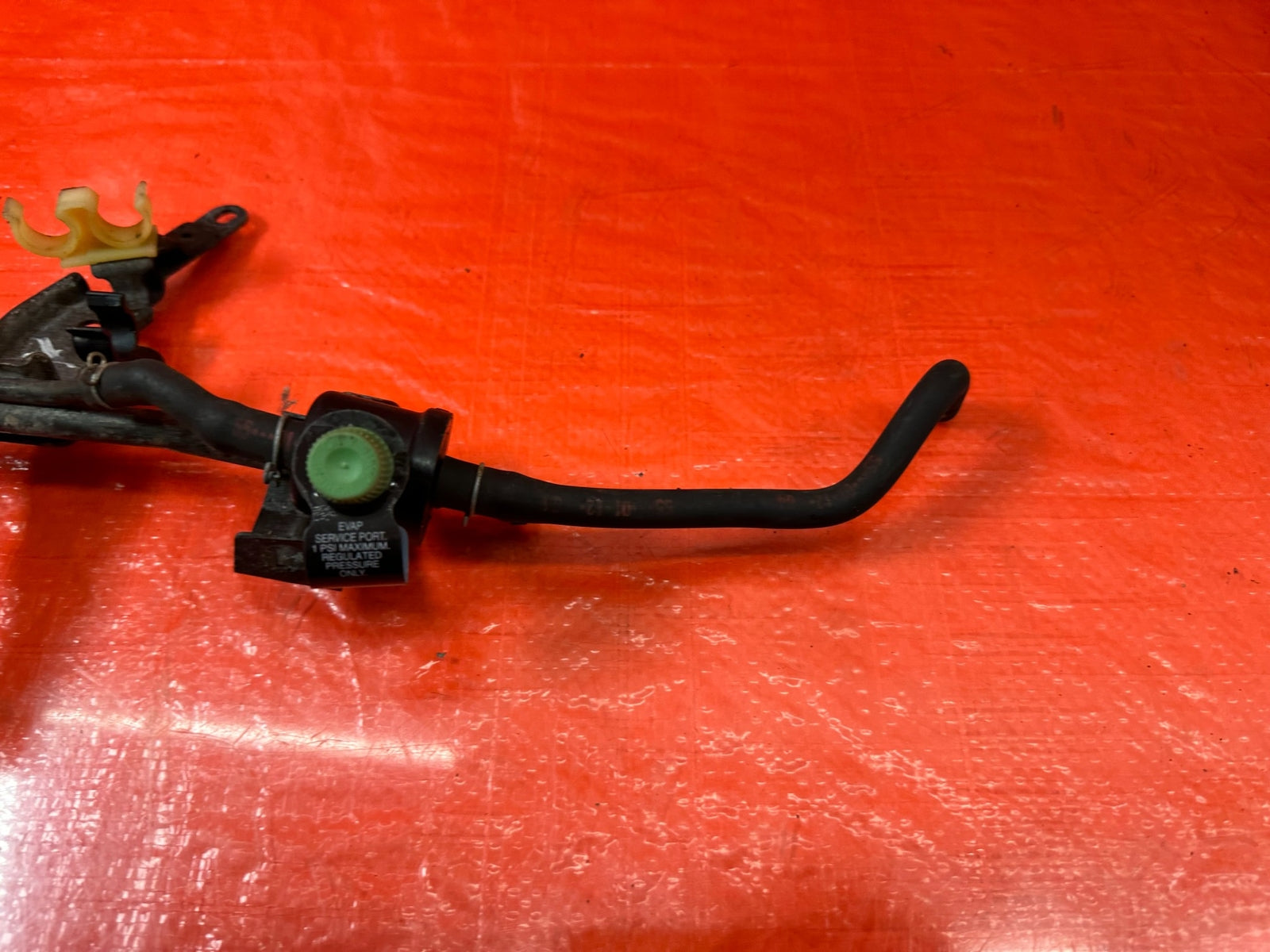 02 05 HONDA CIVIC SI EP3 HATCHBACK   K20A3 ENGINE SERVICE PORT VALVE   OEM #2135