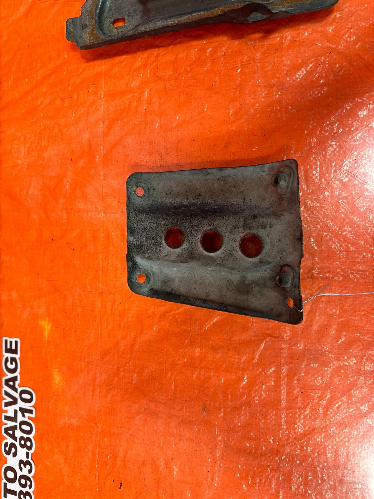 92 01 HONDA PRELUDE   BATTERY TRAY W/ MOUNTING BRACKET   OEM #2597