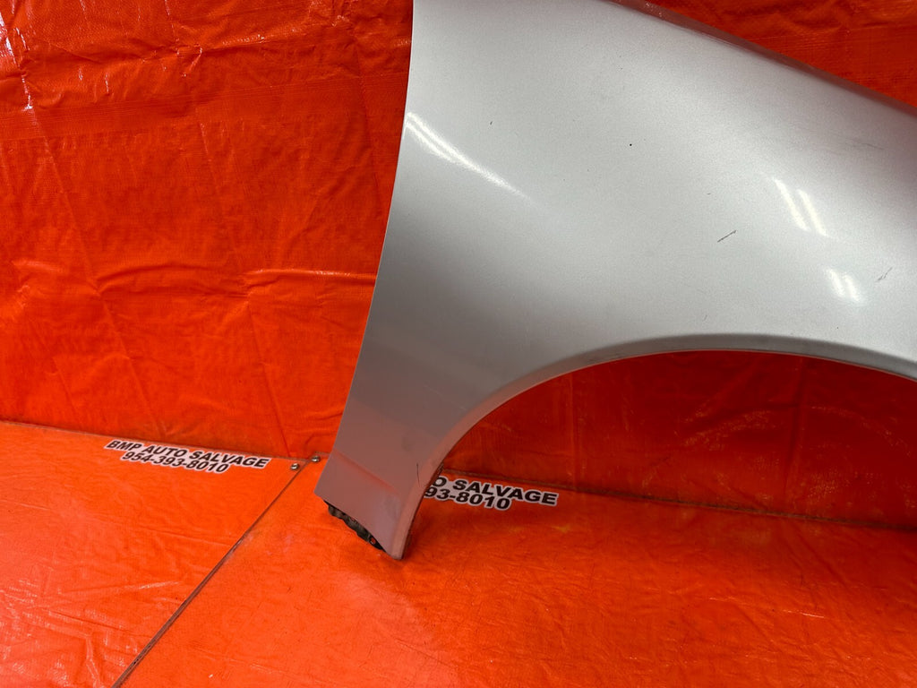 00 05 TOYOTA CELICA   FENDER   PASSENGER RIGHT SIDE   W/ OEM TOYOTAA VIN   #25010