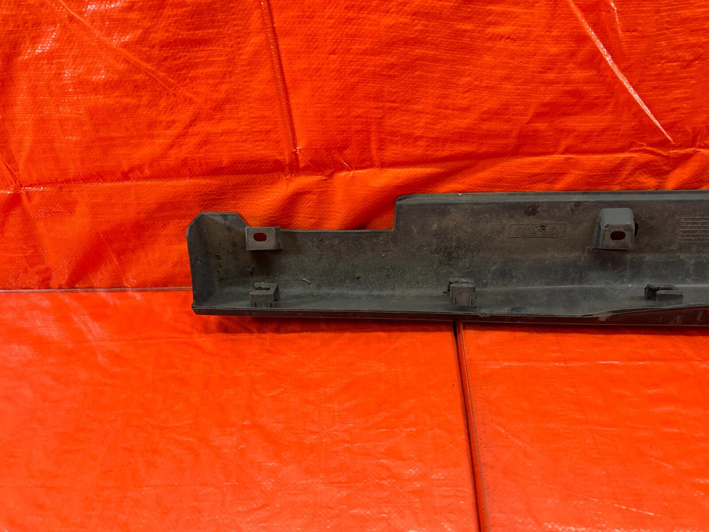 02 04 ACURA RSX   SIDE SKIRT ROCKER MOLDING TRIM   RIGHT SIDE   OEM FACTORY #17913