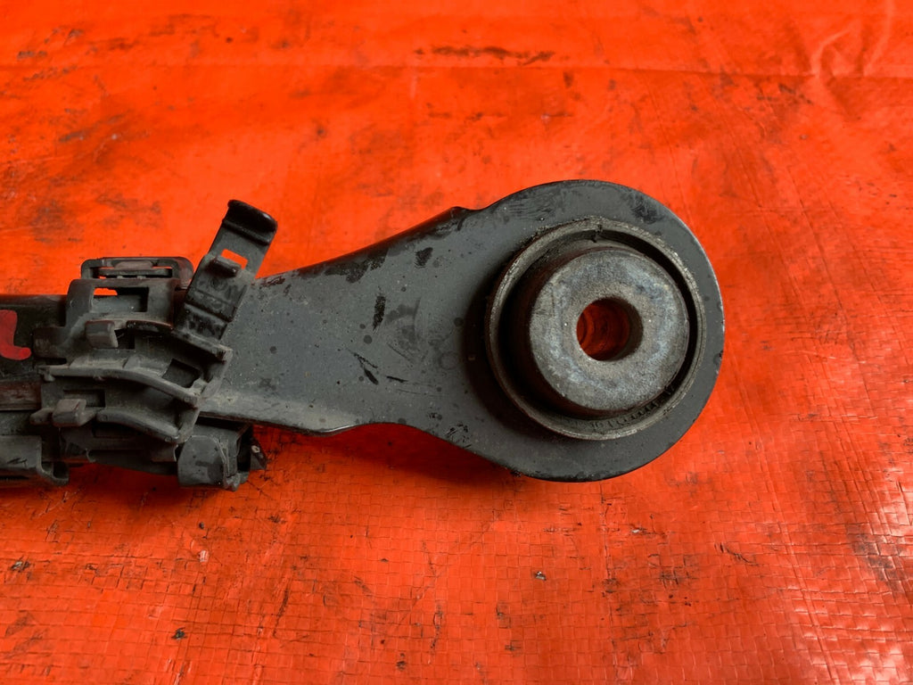 OEM 2015 BMW 320i RWD   DRIVER LEFT REAR UPPER CONTROL ARM   6 792 5193