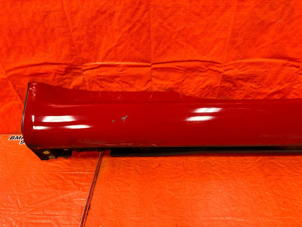 02 05 LEXUS SC430   SIDE SKIRT ROCKER MOLDING TRIM   RIGHT SIDE   RED OEM 2619
