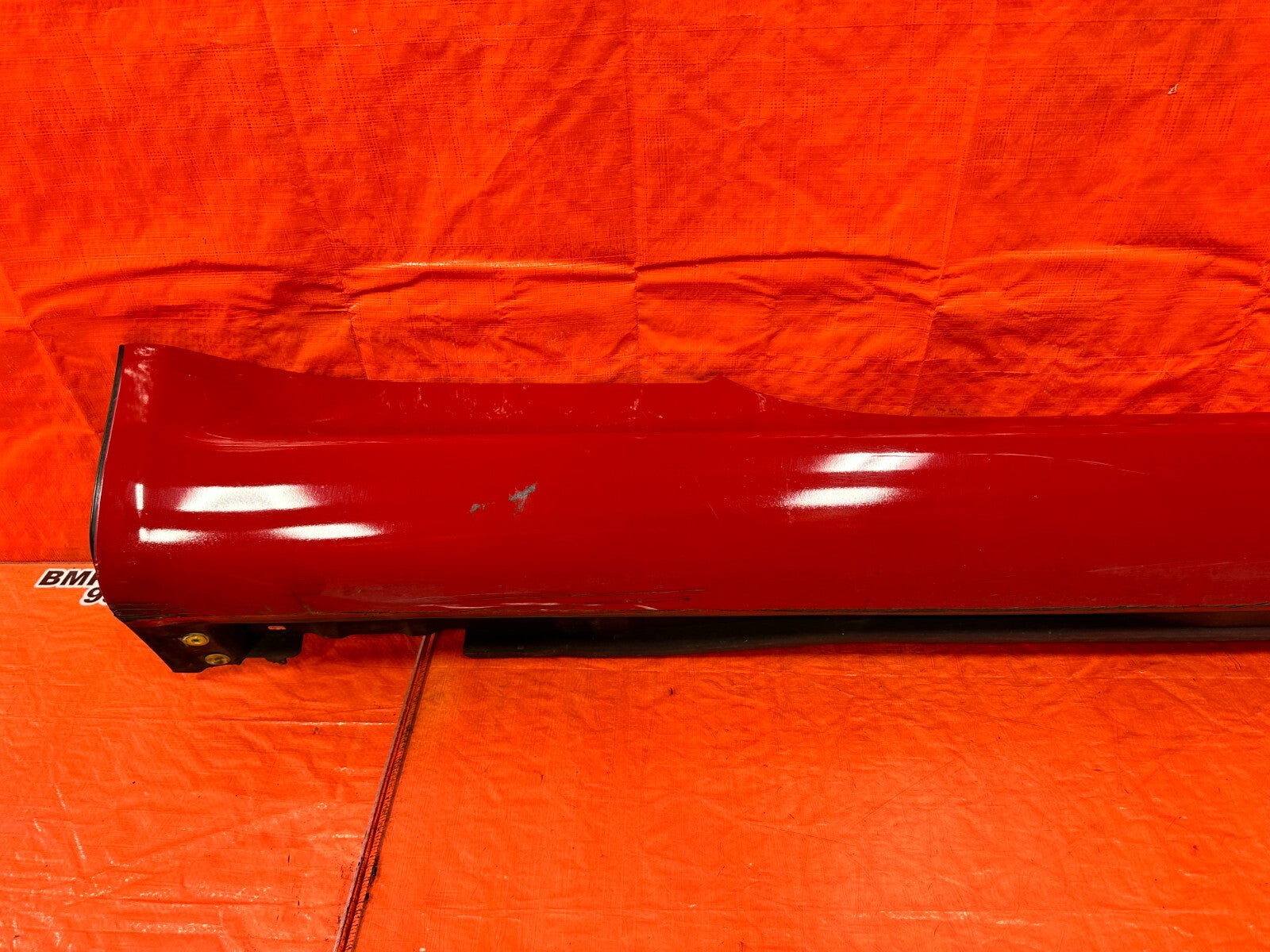 02 05 LEXUS SC430   SIDE SKIRT ROCKER MOLDING TRIM   RIGHT SIDE   RED OEM 2619