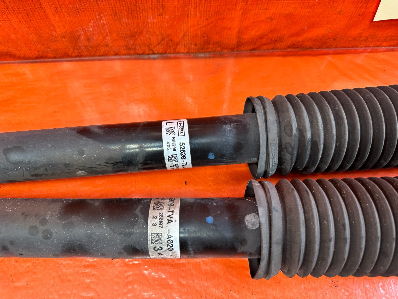 18 22 HONDA ACCORD 1.5L   REAR SHOCKS SHOCK ABSORBERS LEFT AND RIGHT OEM #32416