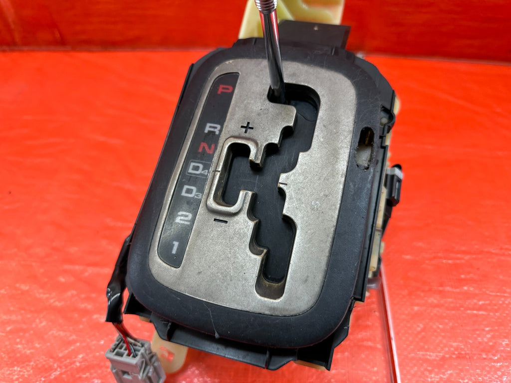 97 01 HONDA PRELUDE BASE   AUTOMATIC TRANSMISSION SHIFTER GEAR SELECTOR OEM #2107