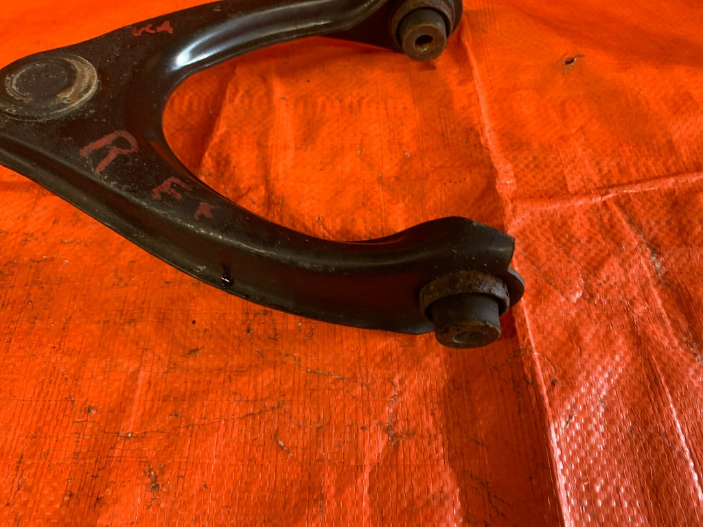 96 00 HONDA CIVIC   PASSENGER RIGHT FRONT UPPER CONTROL ARM 51450 S01 023   OEM1