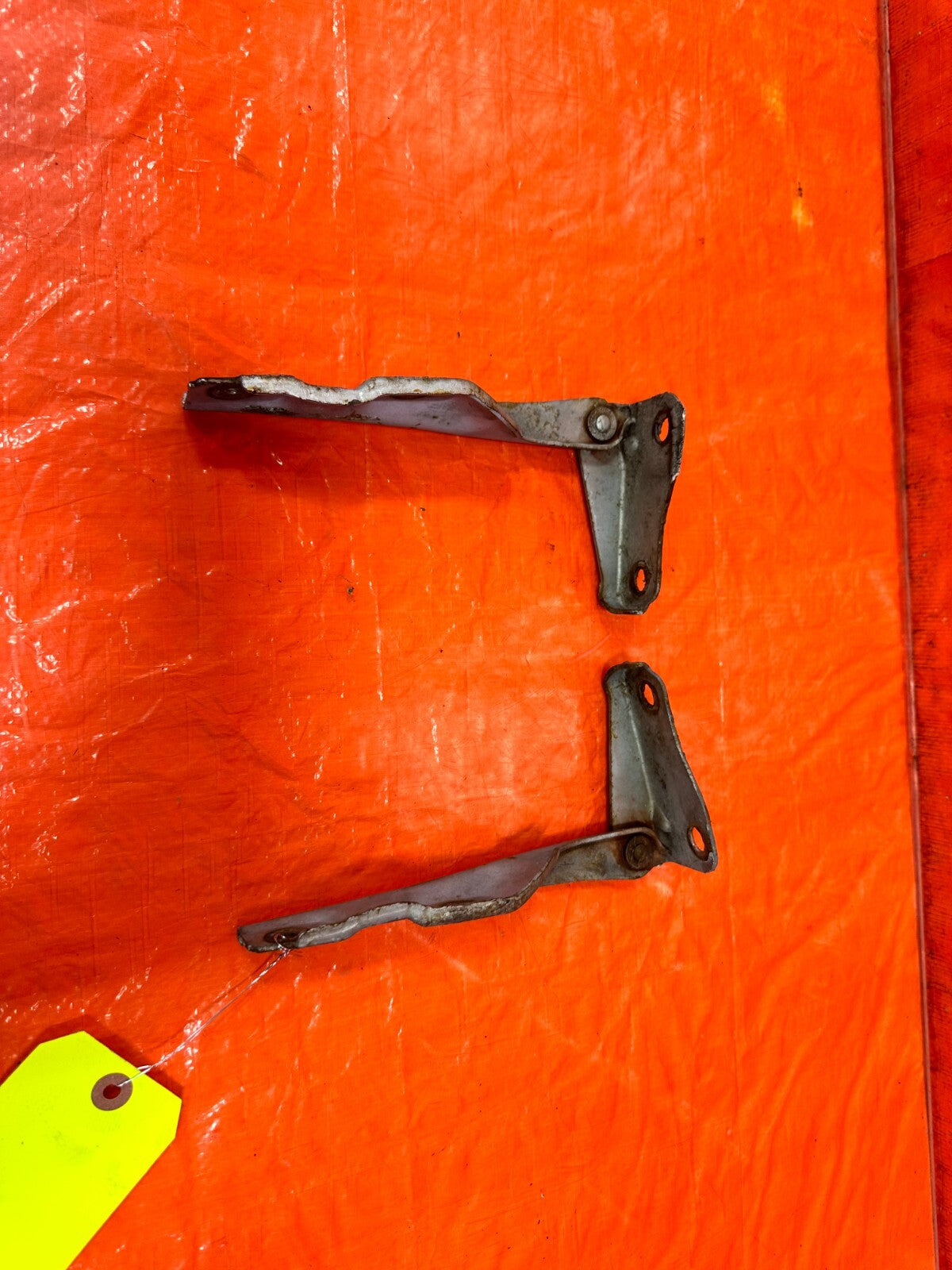 88 91 HONDA CRX & CIVIC HATCH   HOOD HINGE SET   LEFT AND RIGHT HINGES OEM #2777