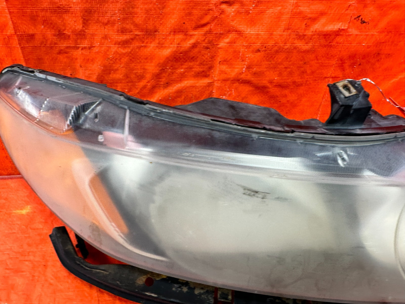 06 08 HONDA CIVIC SEDAN   RIGHT HEADLIGHT HEADLAMP W/ BRACKET COMPLETE OEM #3005