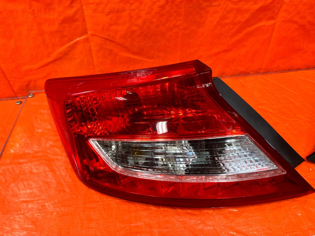 12 13 HONDA CIVIC SI 2D COUPE LEFT AND RIGHT TAIL LIGHTS LAMPS   OEM FACTORY 26912