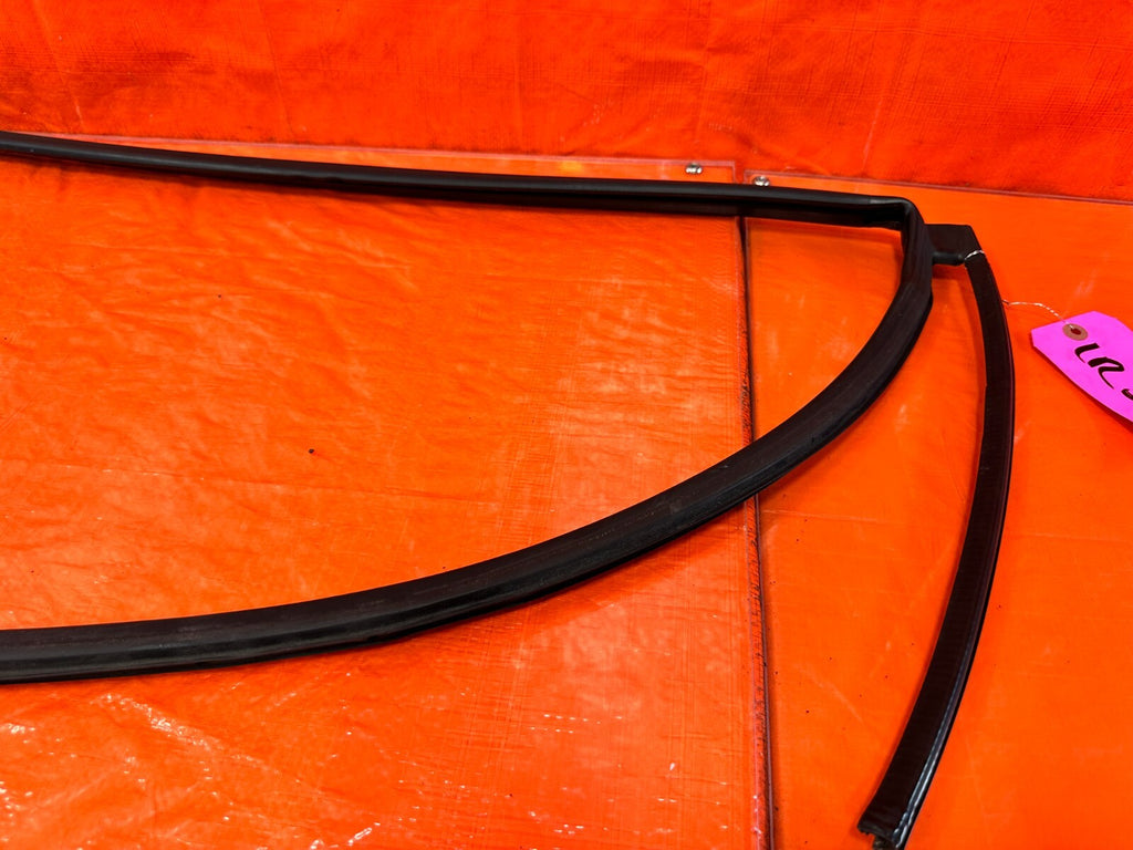 06 11 CIVIC 4D SEDAN DRIVER LEFT REAR DOOR WEATHER STRIP TRIM SEAL GASKET #2706