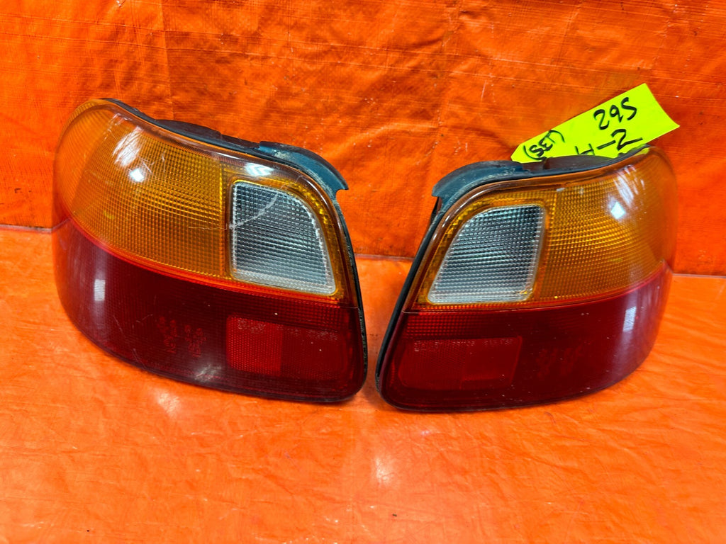 93 97 HONDA DEL SOL   FACTORY TAIL LIGHTS TAIL LAMPS LEFT & RIGHT   OEM #2954
